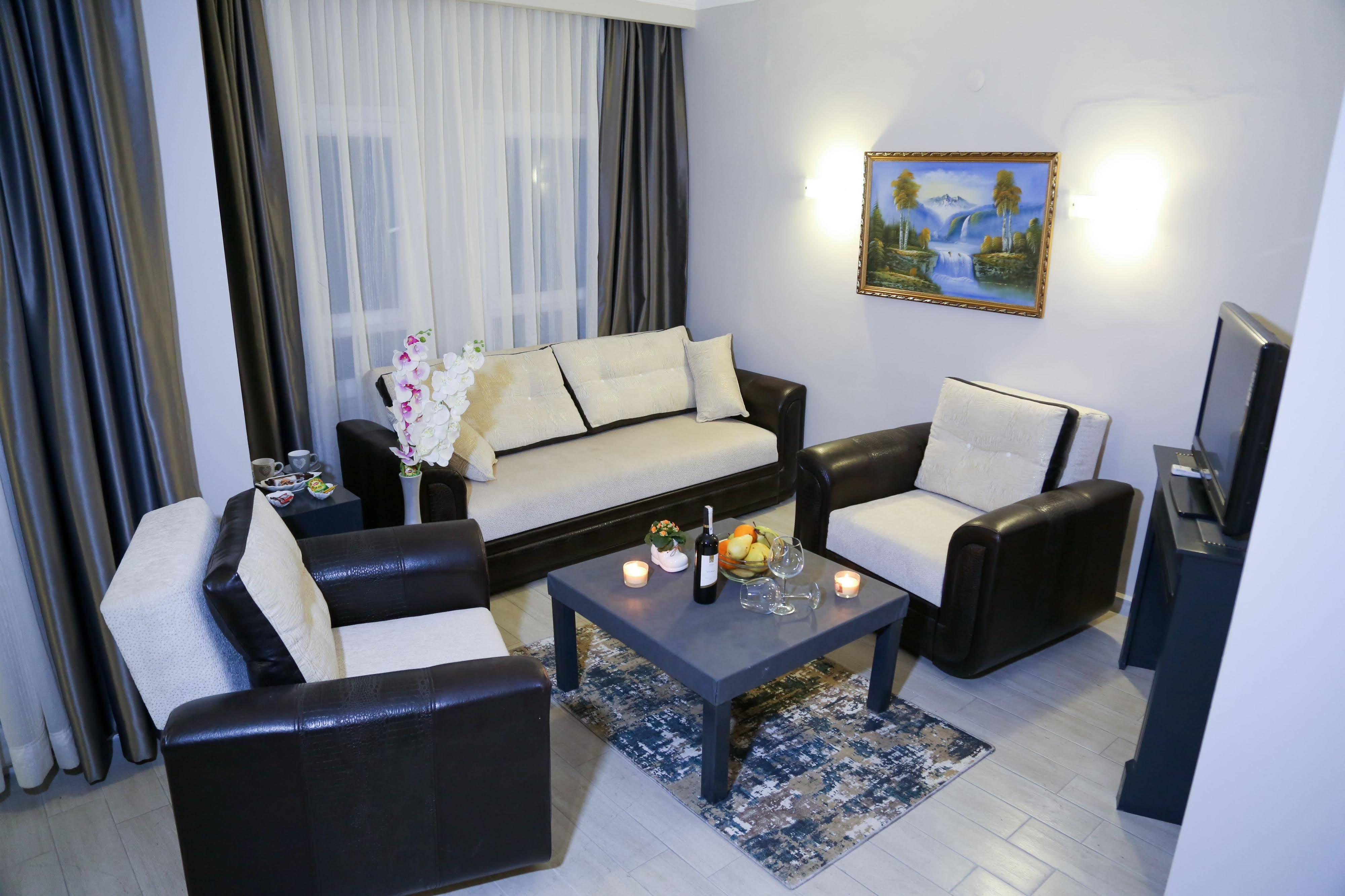 Dream Palace Hotel