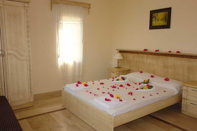 Peda Gumbet Holiday Beach 3* Bodrum