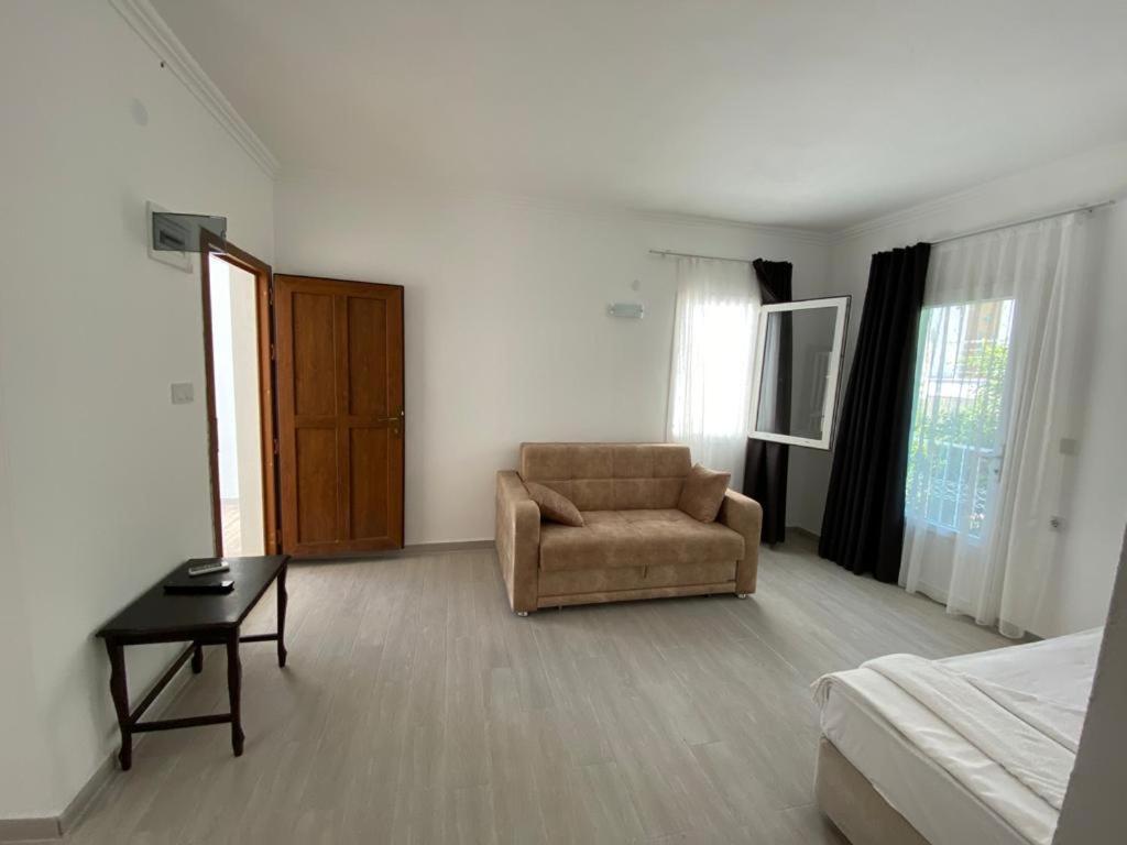 Manolya Otel *