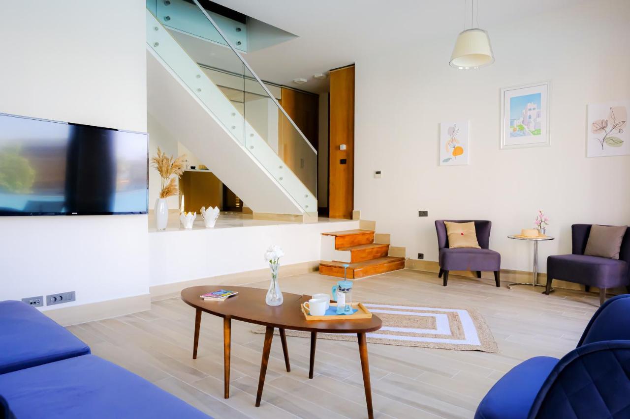 Les Sables Suits Villa