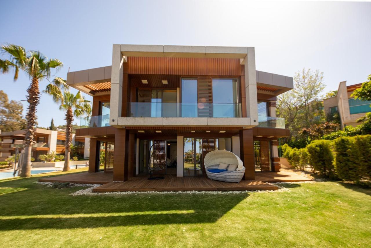 Les Sables Suits Villa