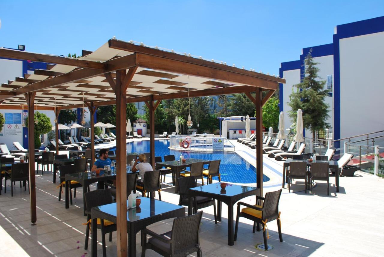 Serpina (adults Only) Otel 3*