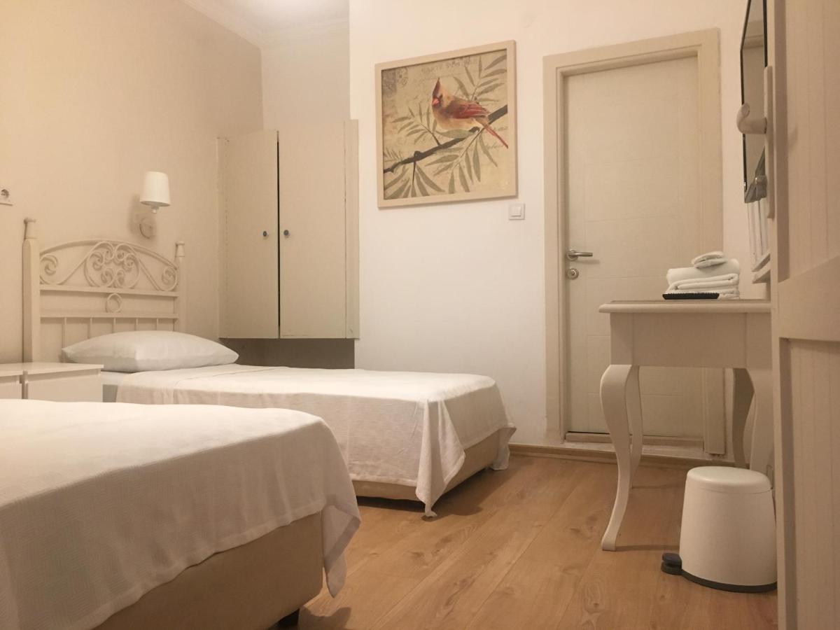 Otel Sade *