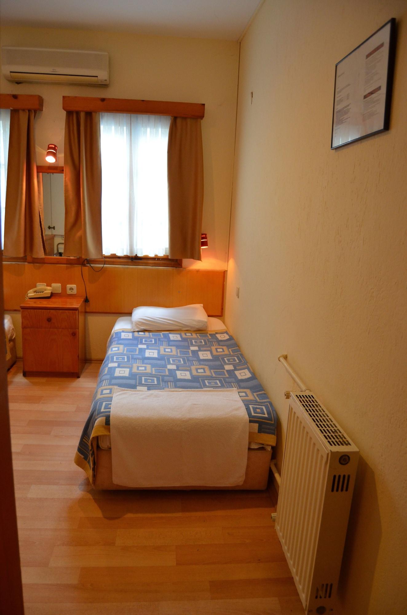 Otel Kavala 2*