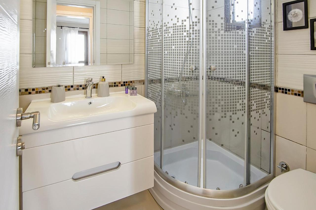 Apartment Dolphin Residences - Begonya 2 *