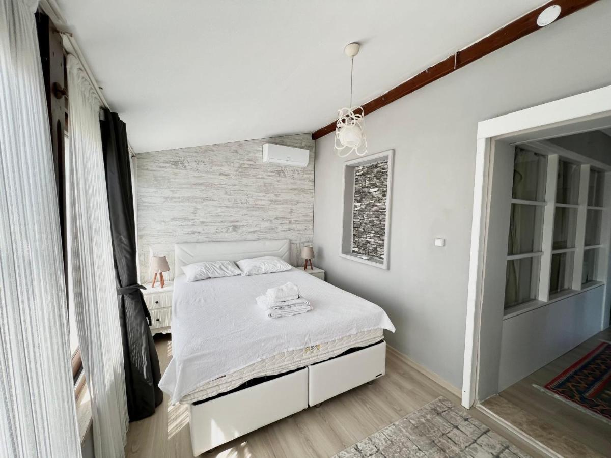 Refreshing House Close To The With A Sea View And Balcony In Apartamento *