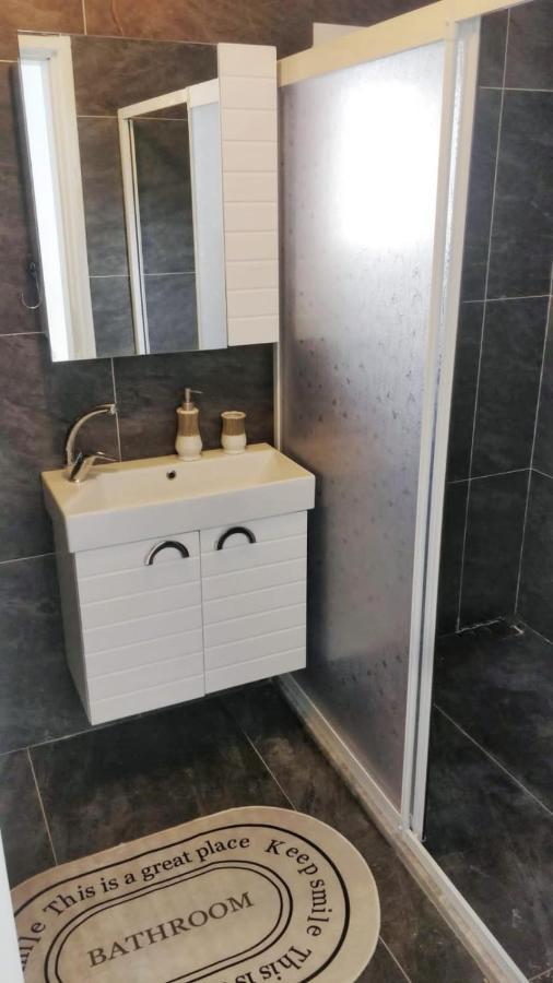 Villa Guendogan Koyu Havuzlu Site