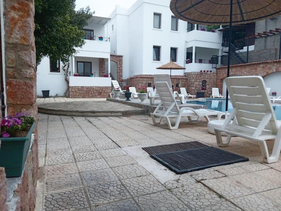Cozy And Central With Shared Pool Near Beach In * Bodrum