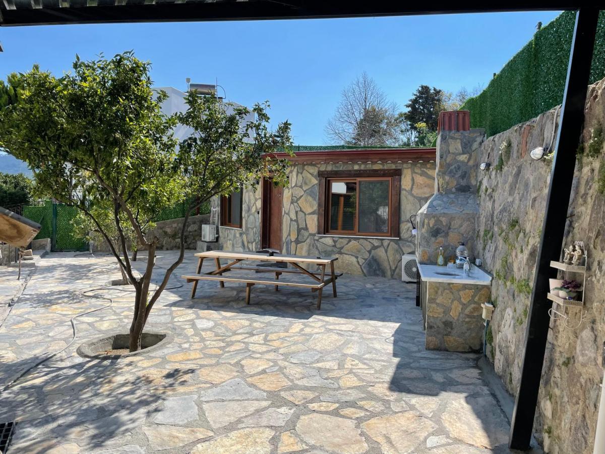 Rock Houses Gundogan Apartment