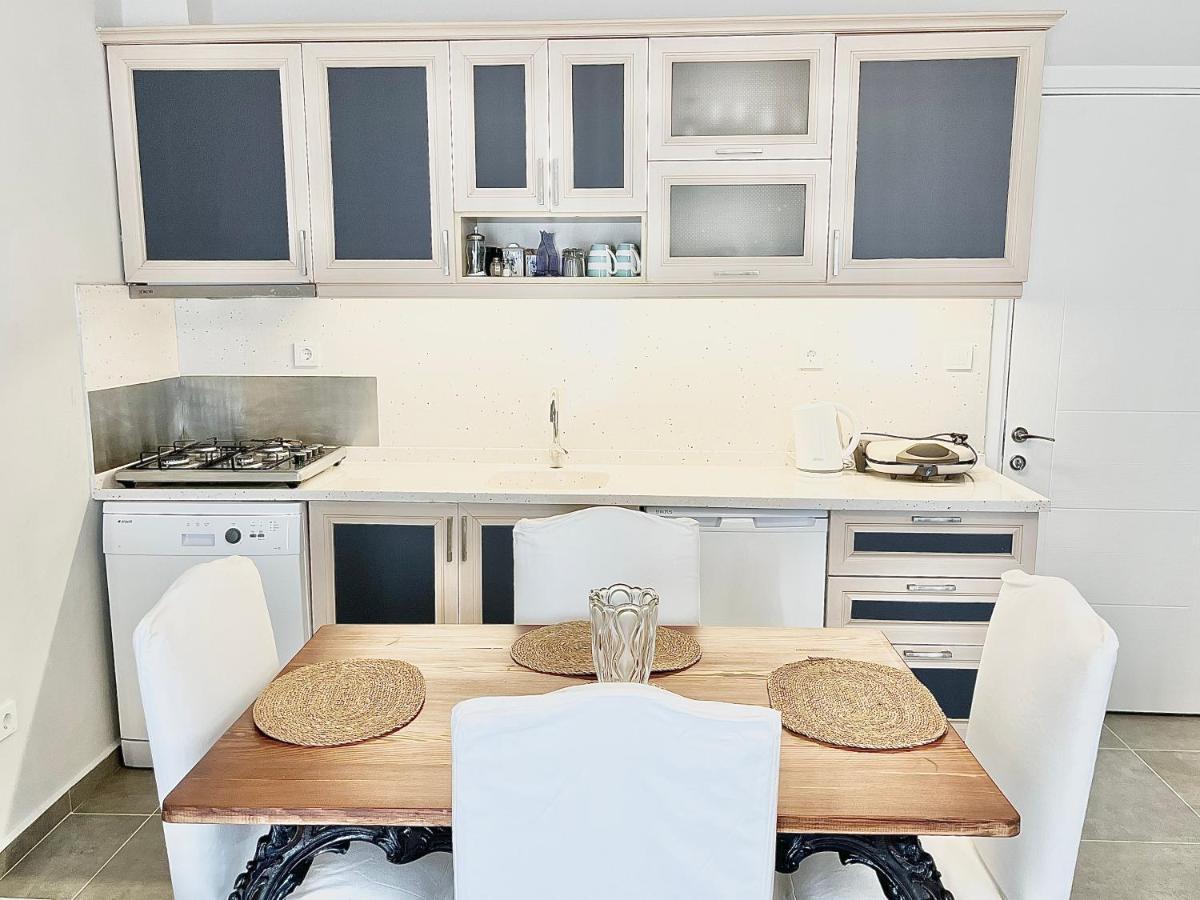 Apartment Bodrum-turgutreis Merkezde Plaja 50 Metre Uzaklikta 1 Ve 2 Numarali Daireler