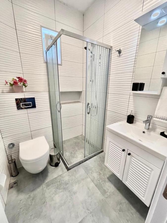 Bodrum-turgutreis Merkezde Plaja 50 Metre Uzaklikta 1 Ve 2 Numarali Daireler * Bodrum