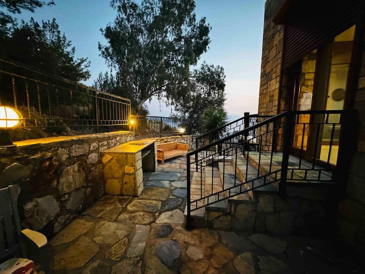 Villa Deniz Manzarali Tas