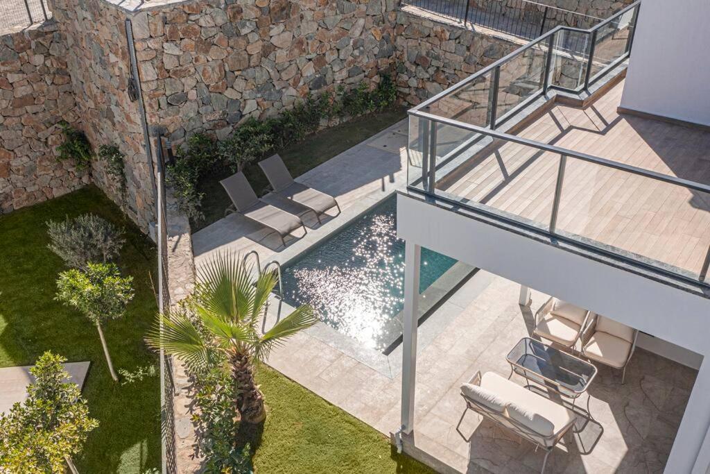 Al Mare 2; Koyunbaba'da Oezel Havuzlu Villa