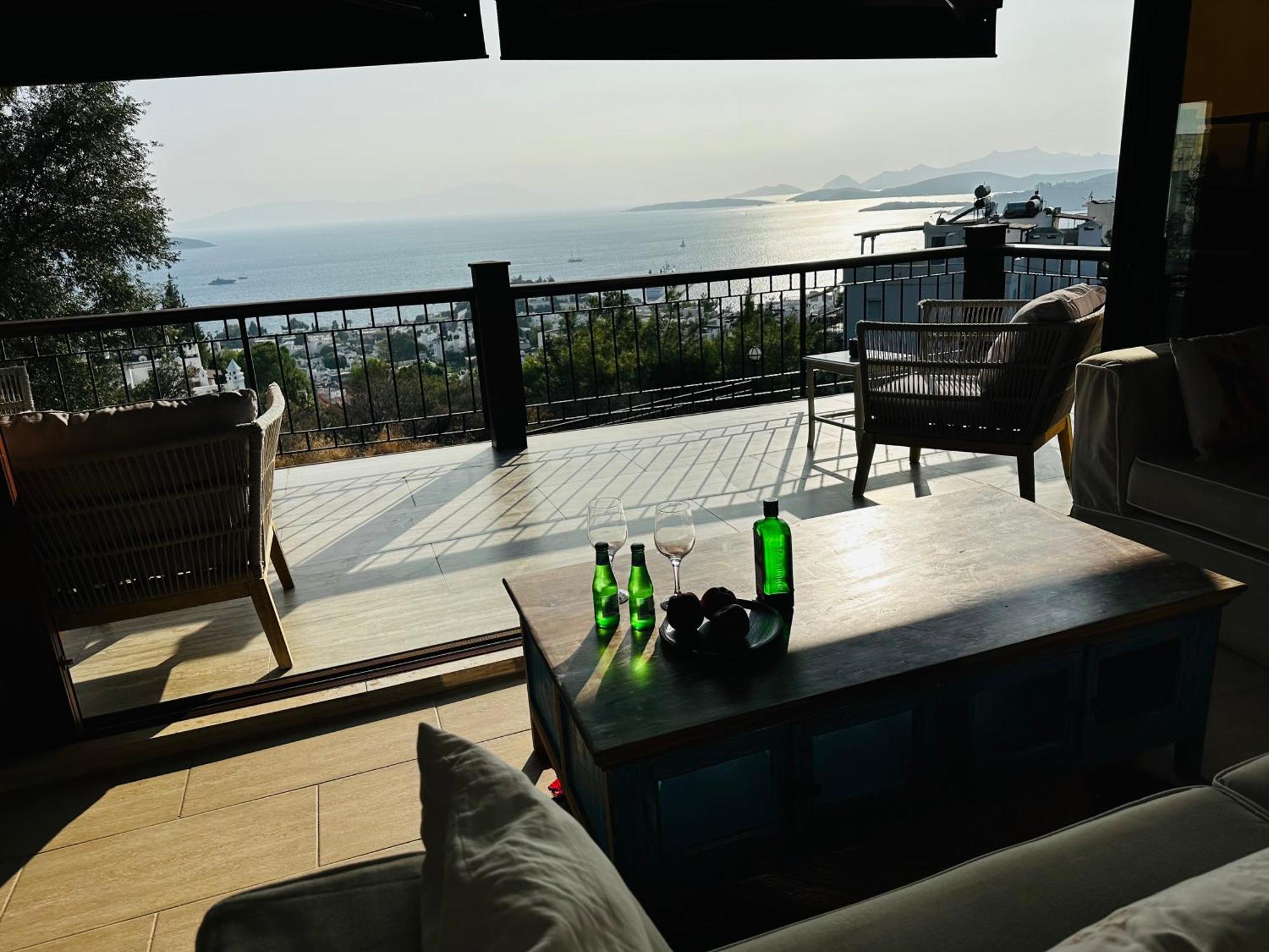 Villa Deniz Manzarali Tas