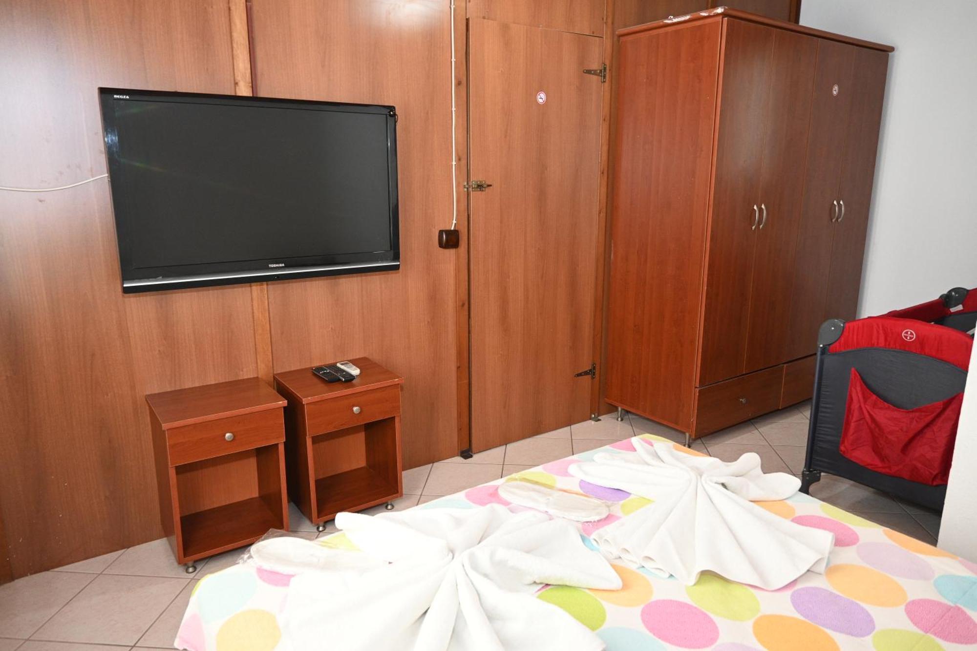 Melis Guest house