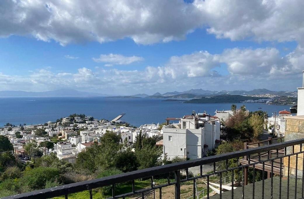 Villa Deniz Manzarali Tas