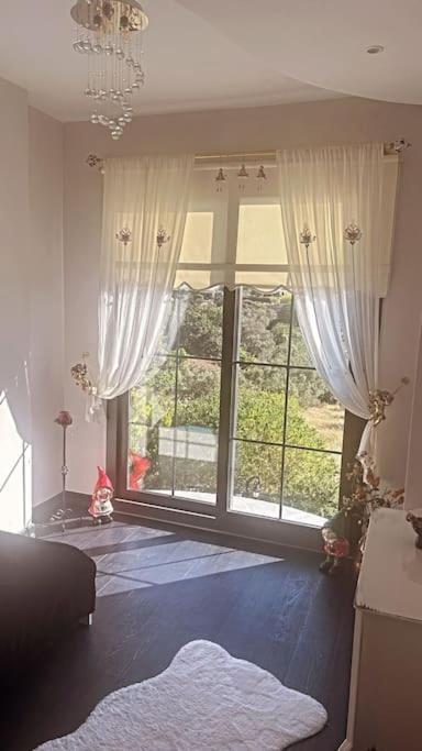 Villa Memories Guemuesluek'te Oezel Havuzlu