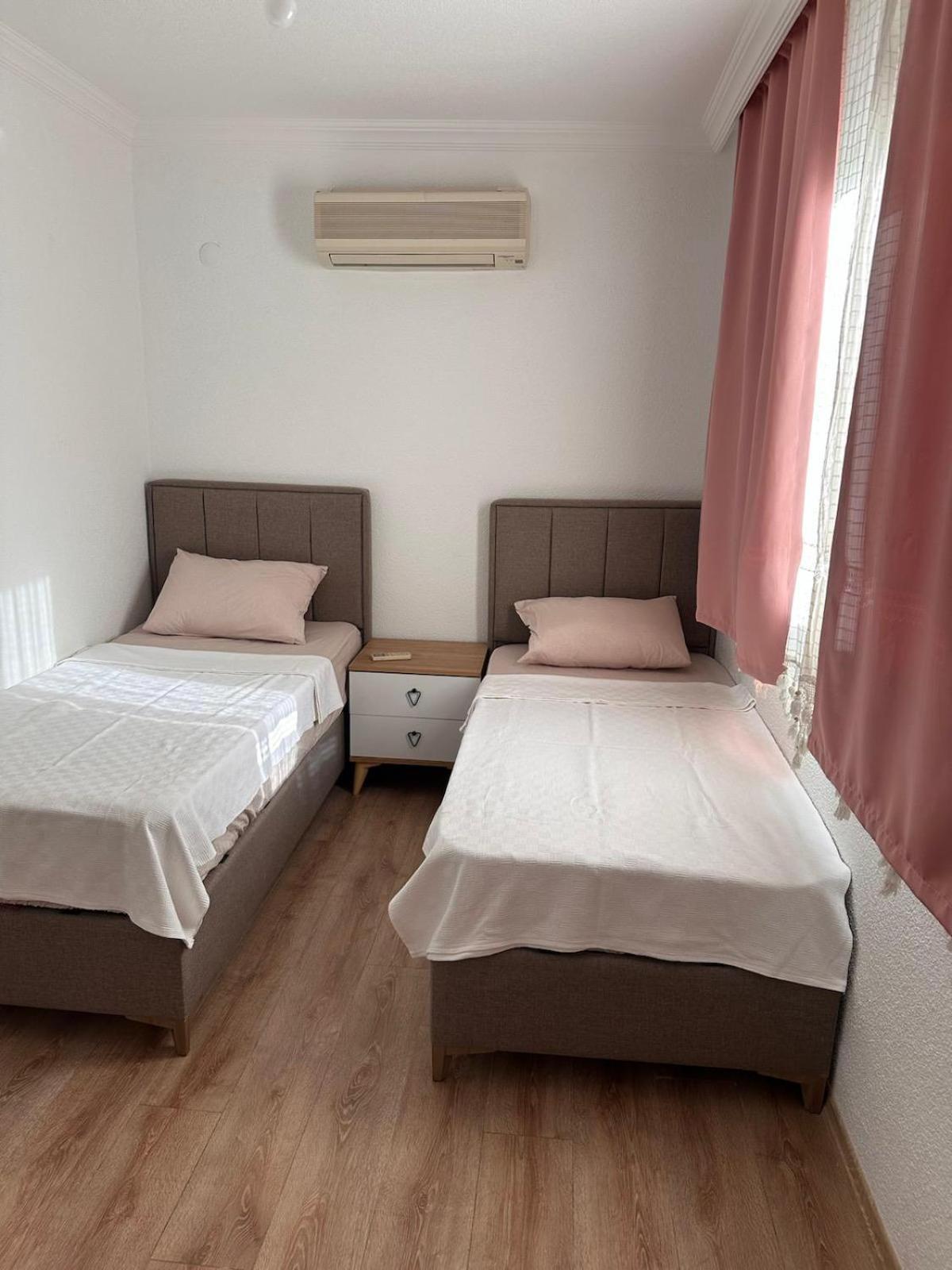 Villa Merkez De Muestakil Ev