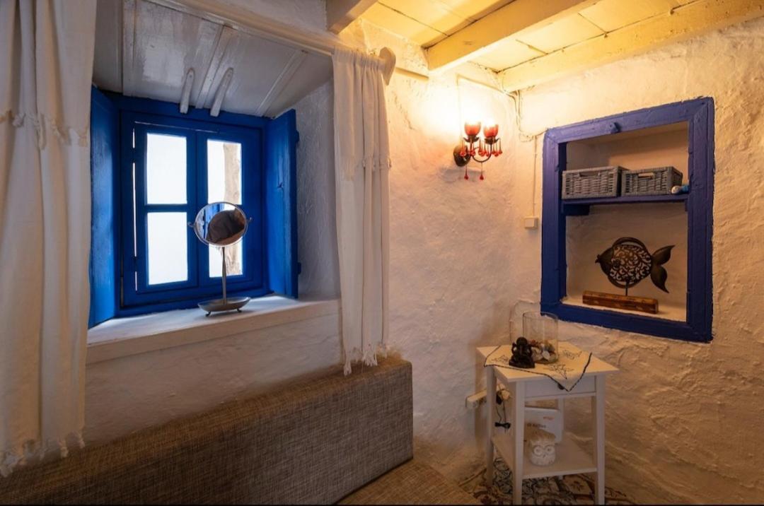 Authentic House *