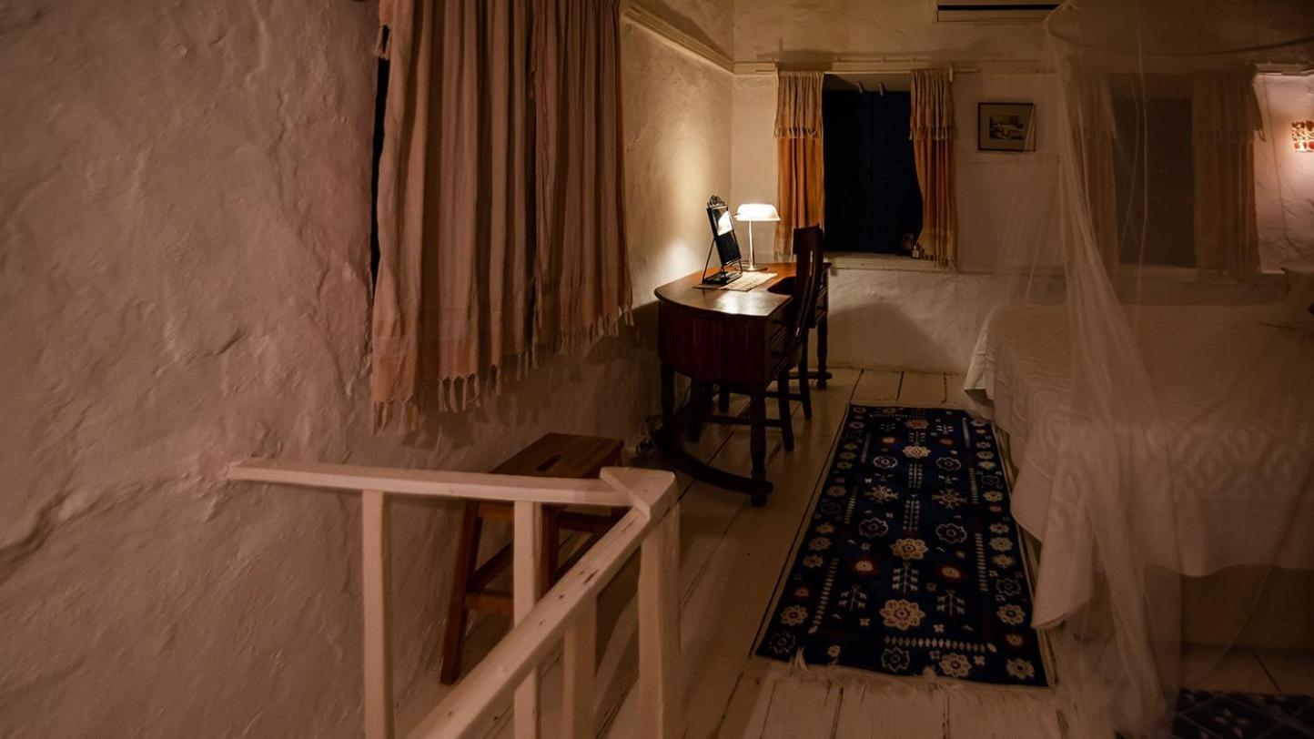 Authentic House