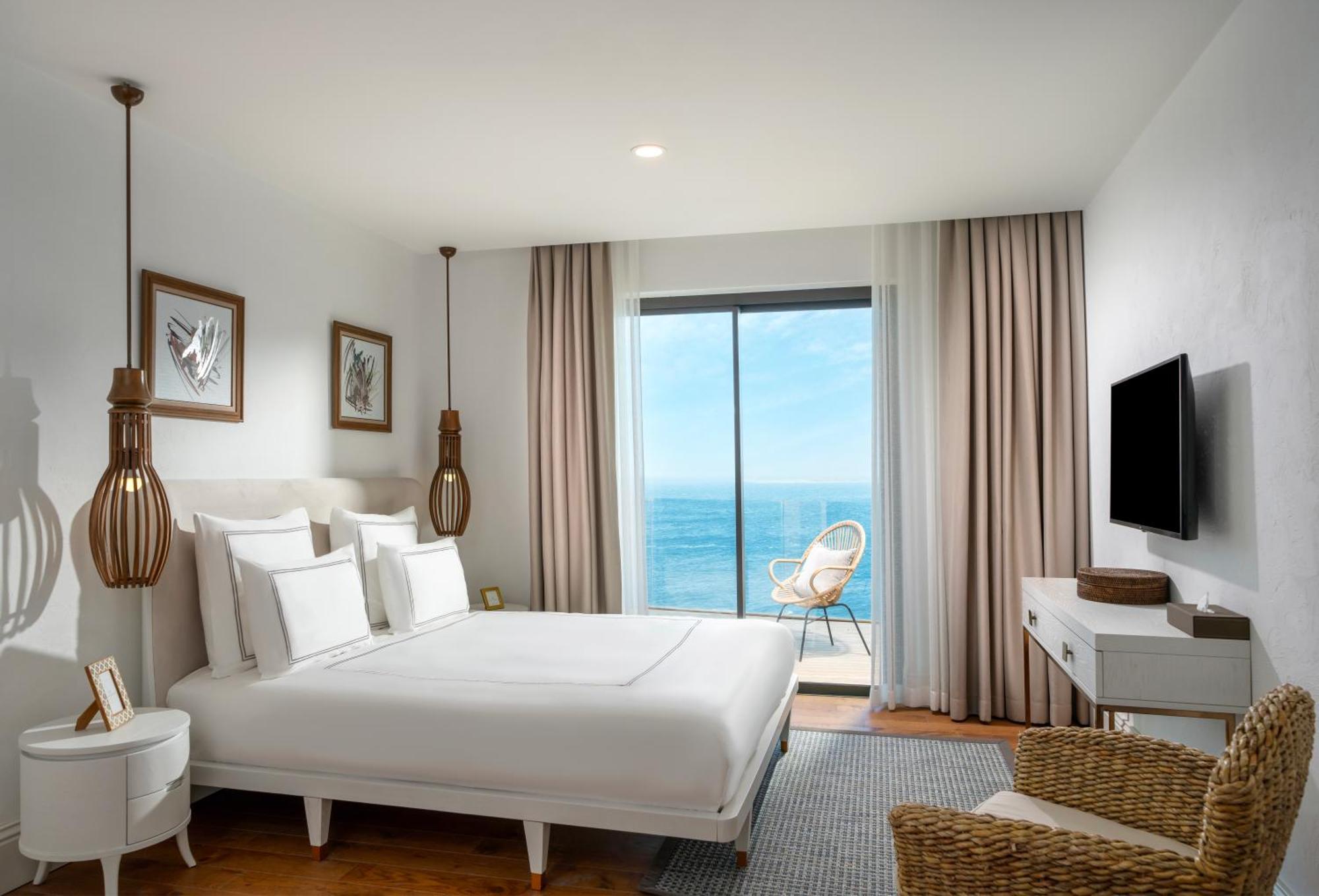 Swissotel Living 5*