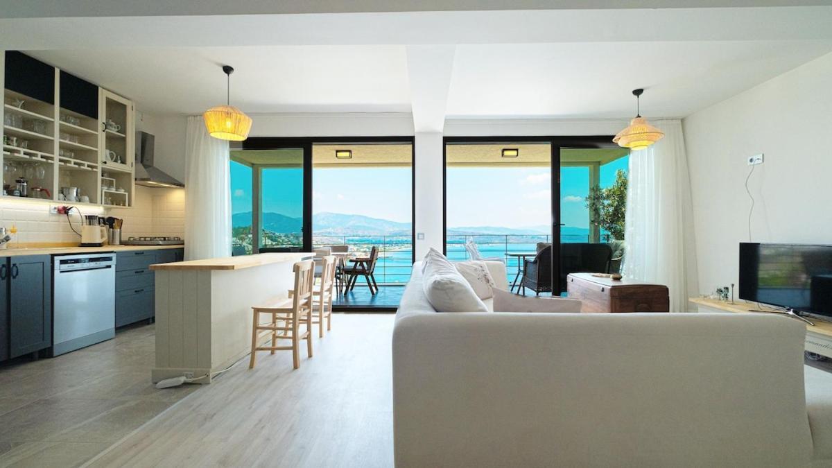 Private Melon Villa