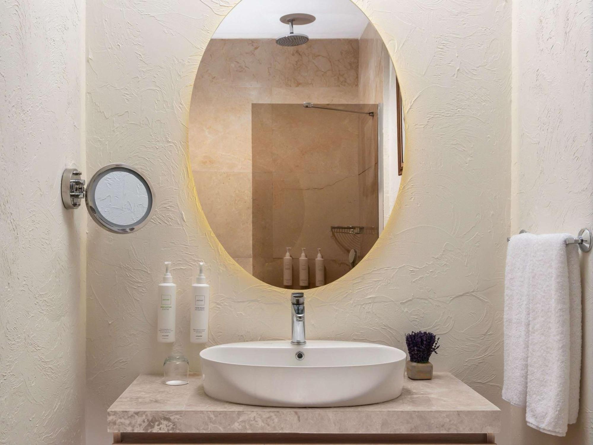 Swissotel Living 5*