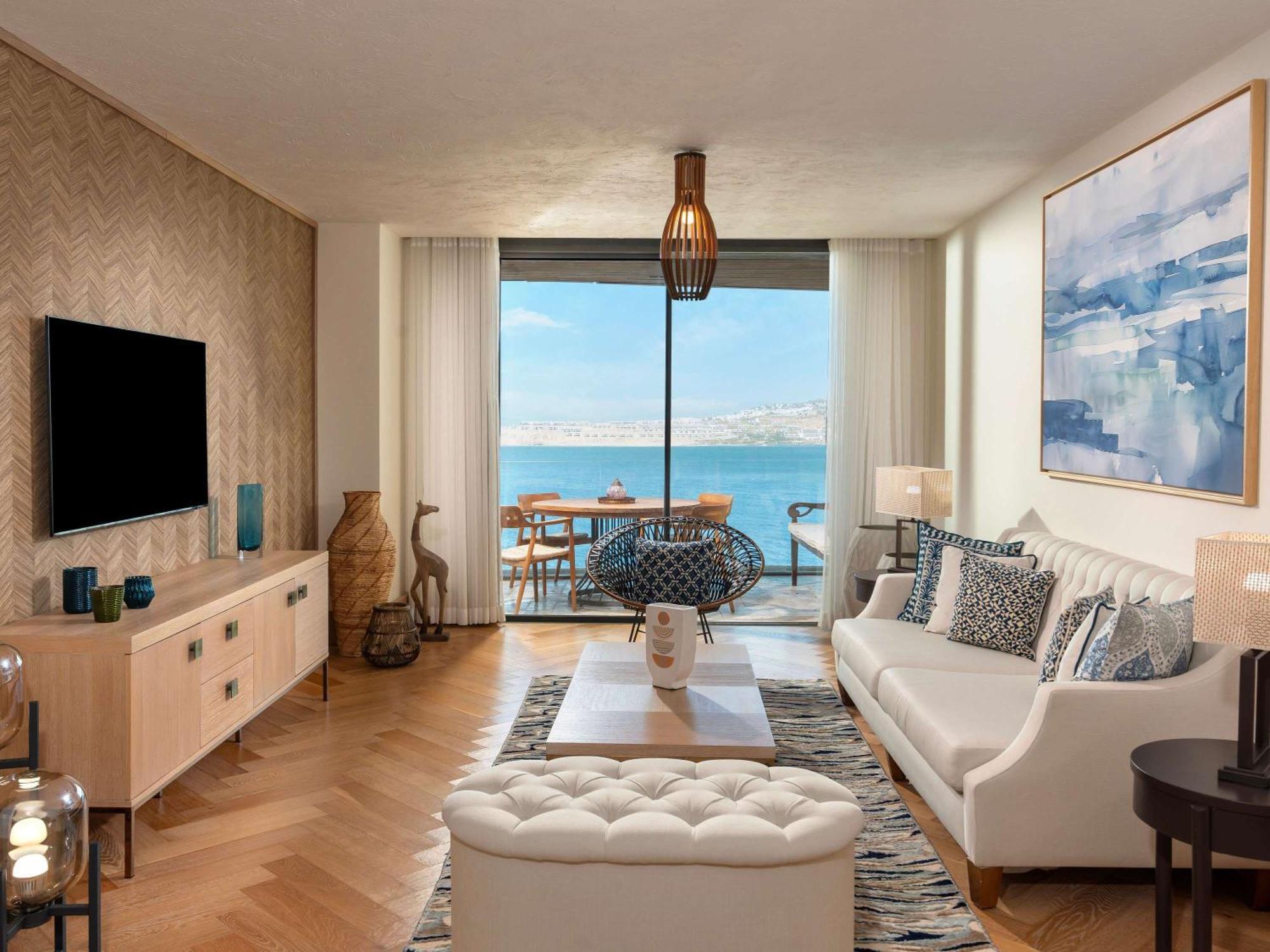Hotel Swissotel Living 5*