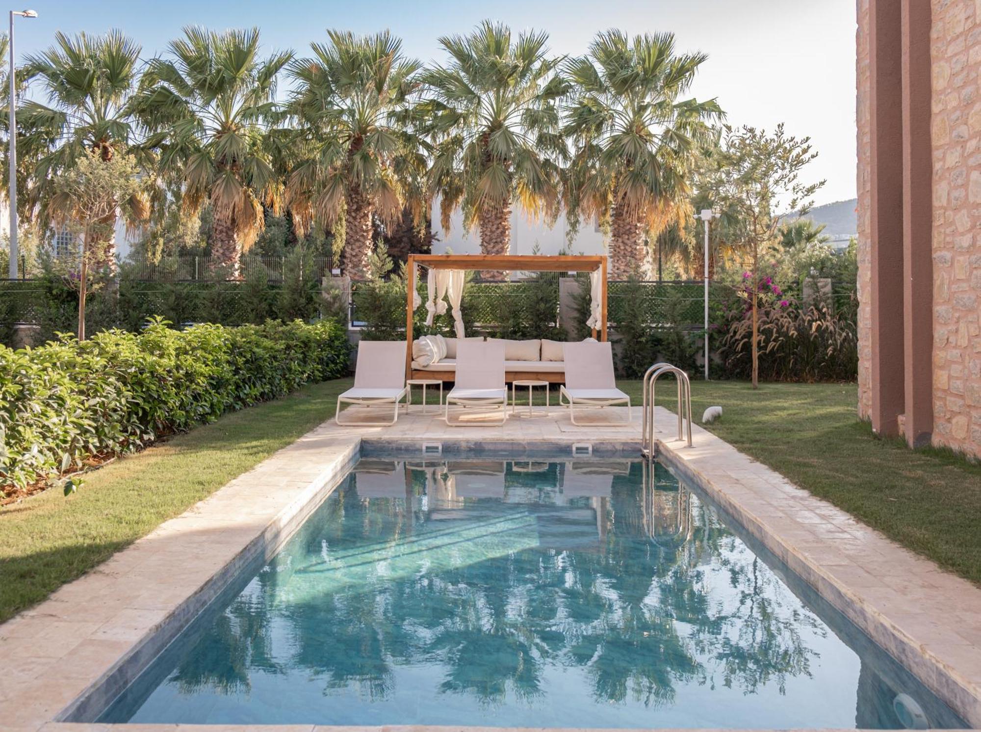 Villa Mimosa Mansions *