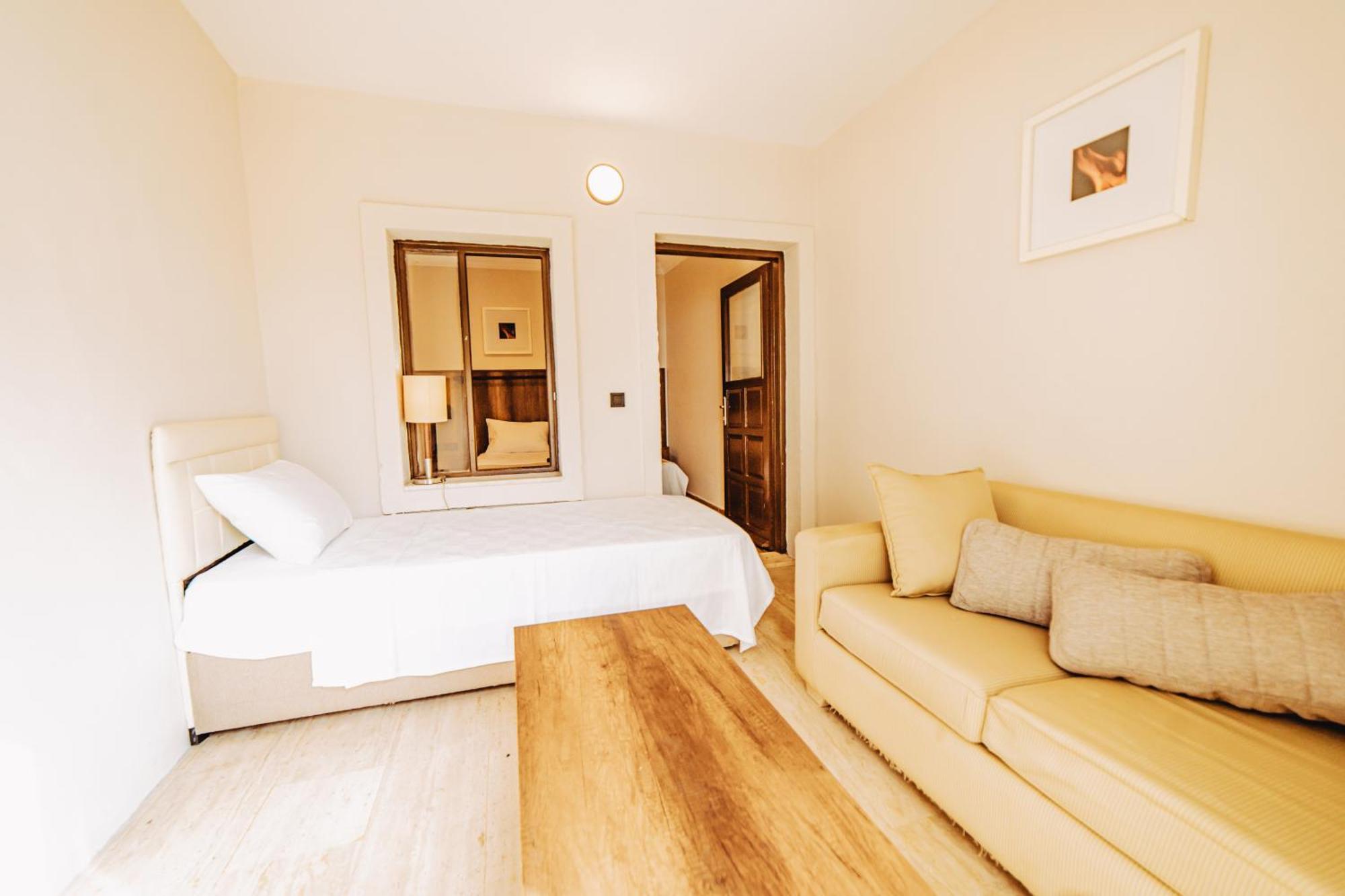 The Lume Boutique & Restaurant & Hotel *