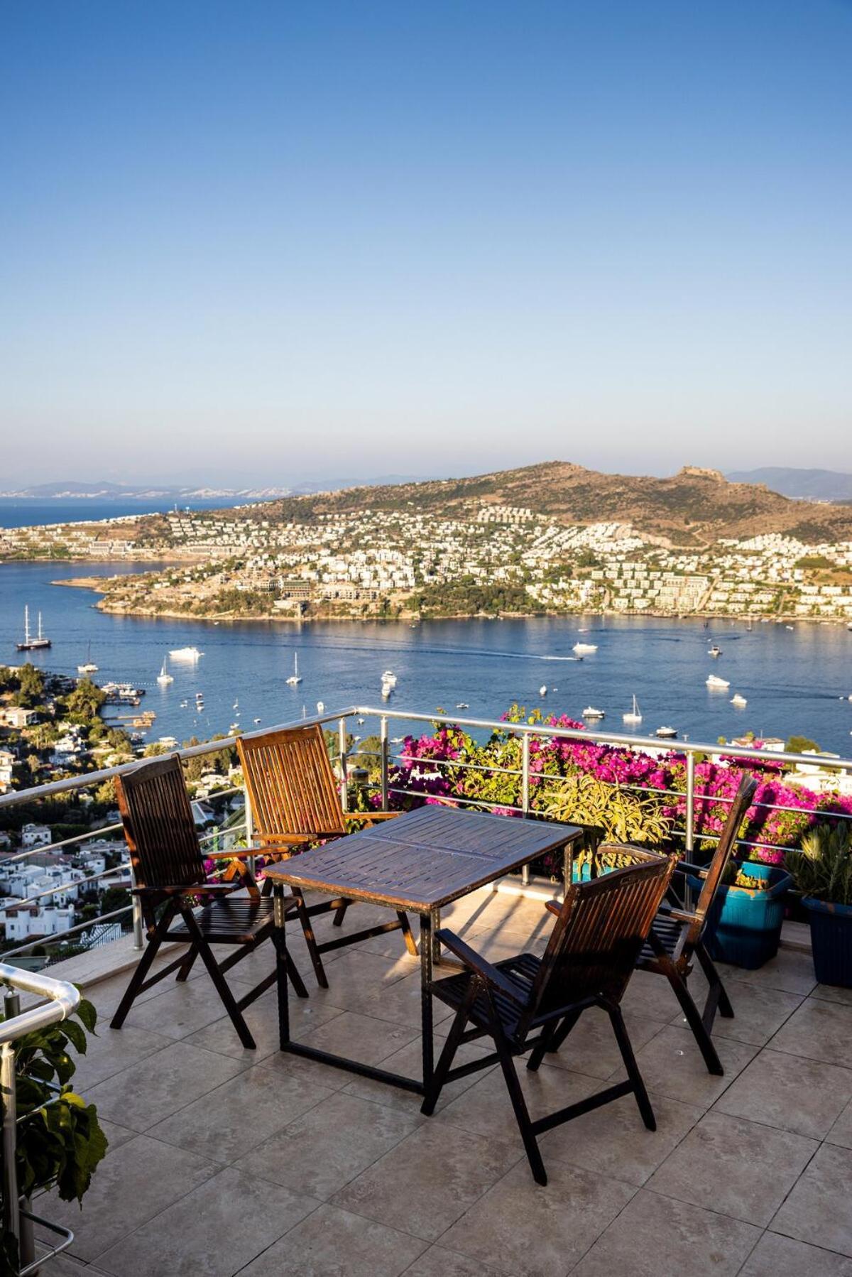 Stunning Sea View Duplex In Gundogan Apartment Bodrum
