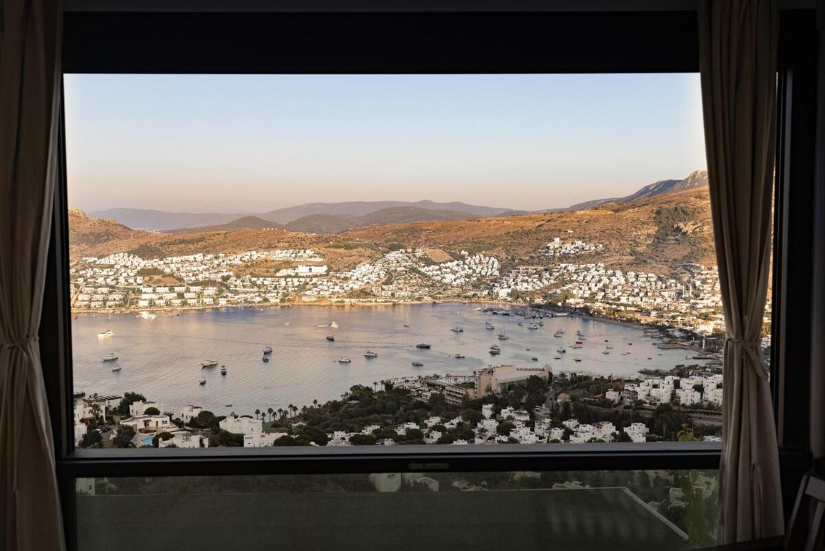 Stunning Sea View Duplex In Gundogan Apartment