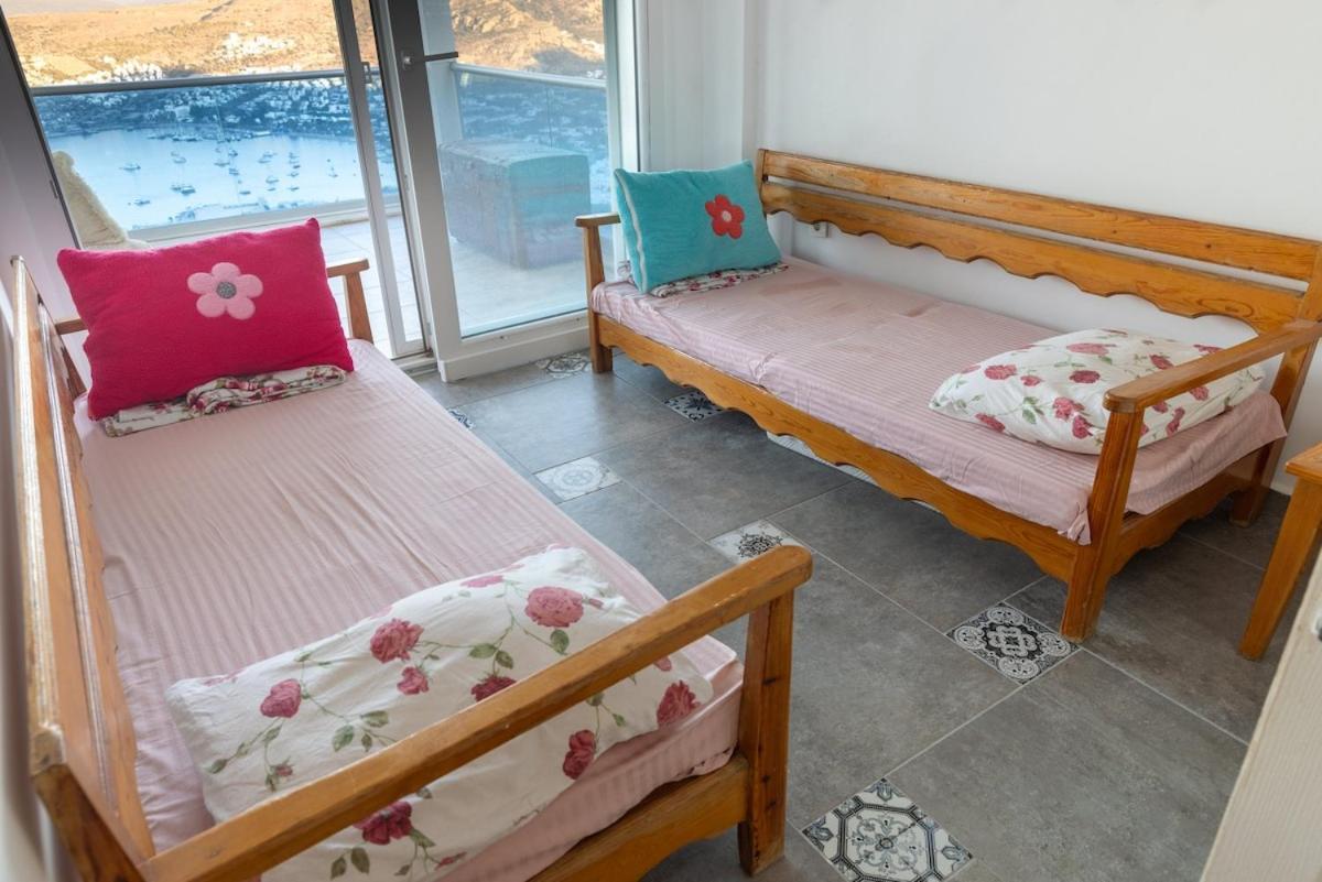 Stunning Sea View Duplex In Gundogan