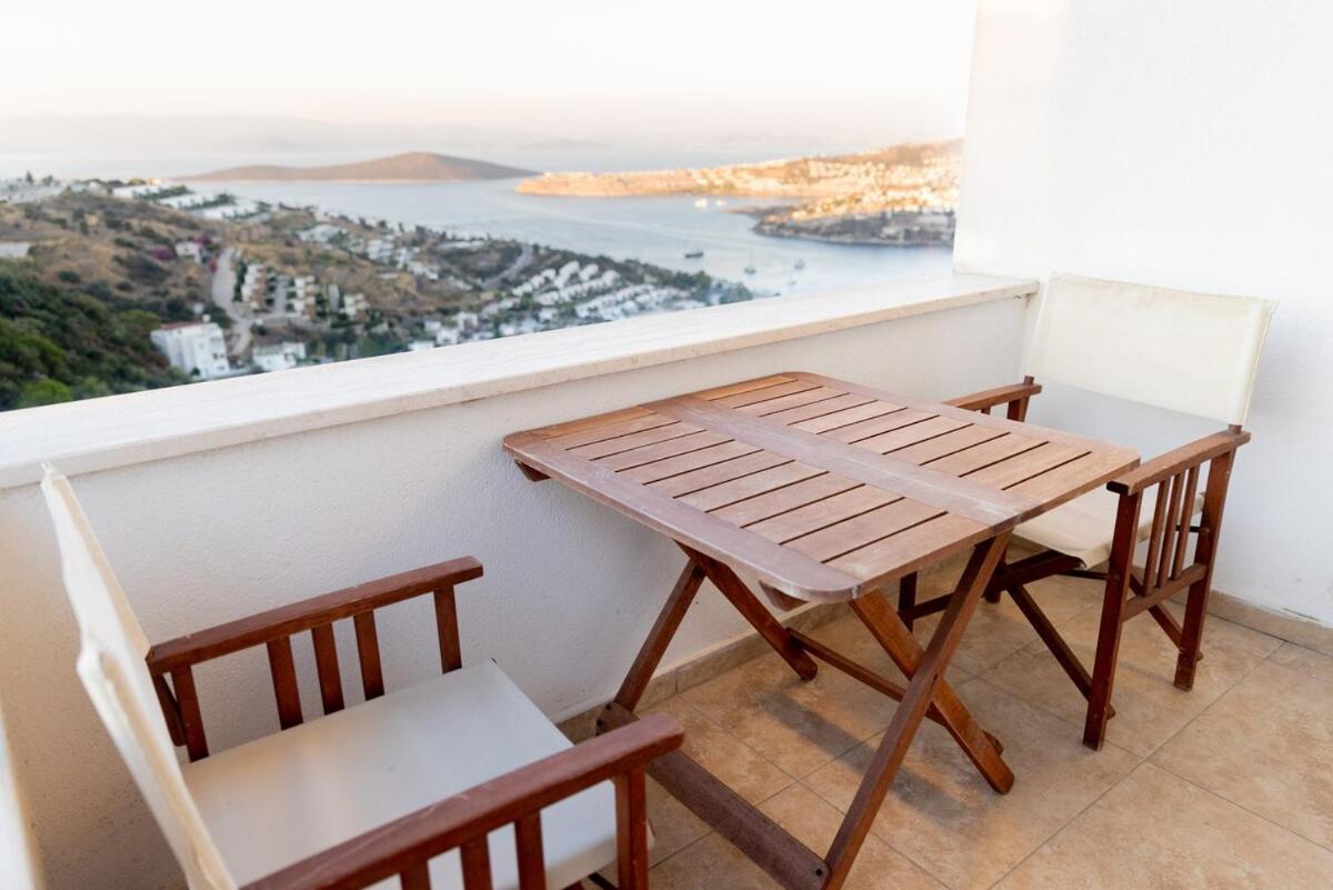 Stunning Sea View Duplex In Gundogan Apartment *