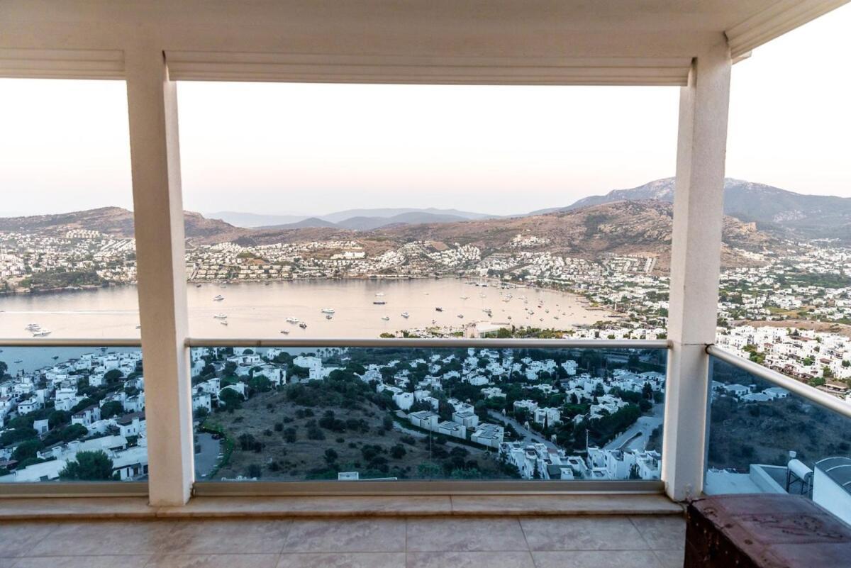 Stunning Sea View Duplex In Gundogan Apartment *