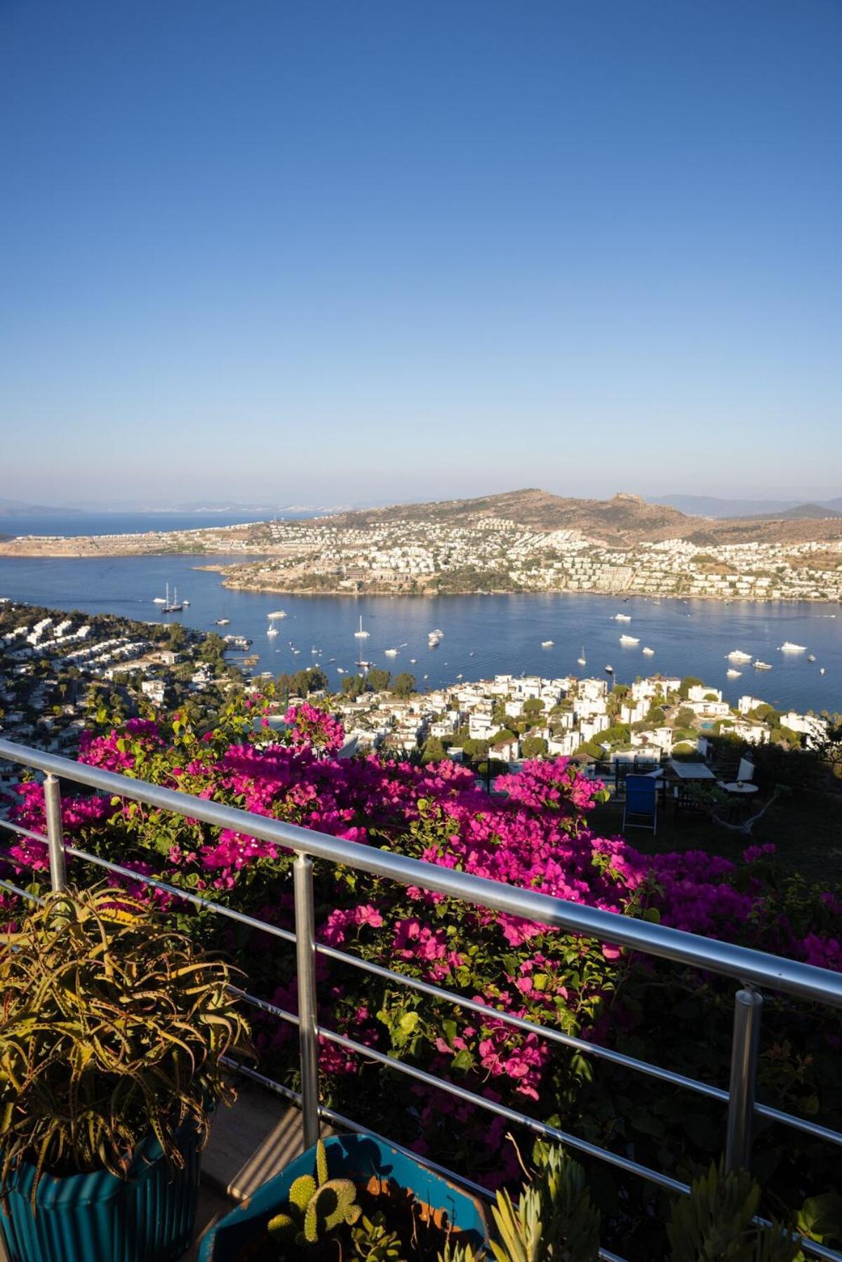 Stunning Sea View Duplex In Gundogan Bodrum