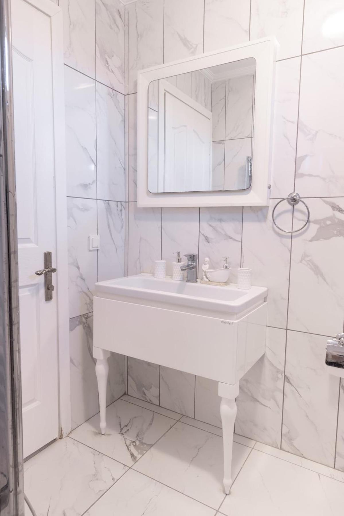 Apartment Stunning Sea View Duplex In Gundogan