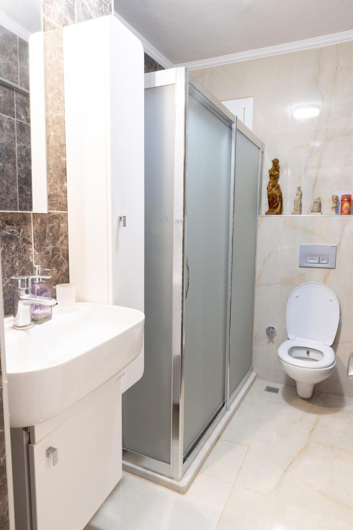 Stunning Sea View Duplex In Gundogan Apartment *