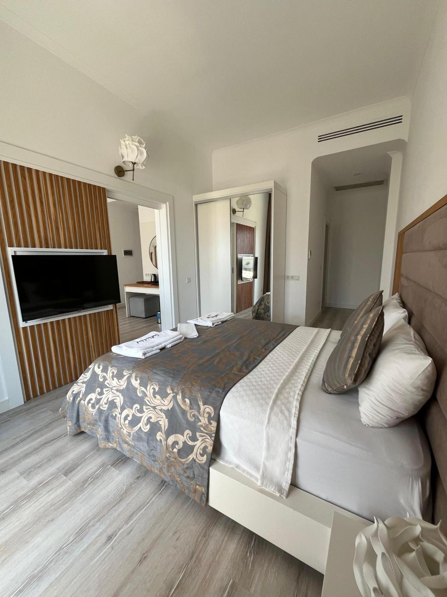 Small Hotel 3*