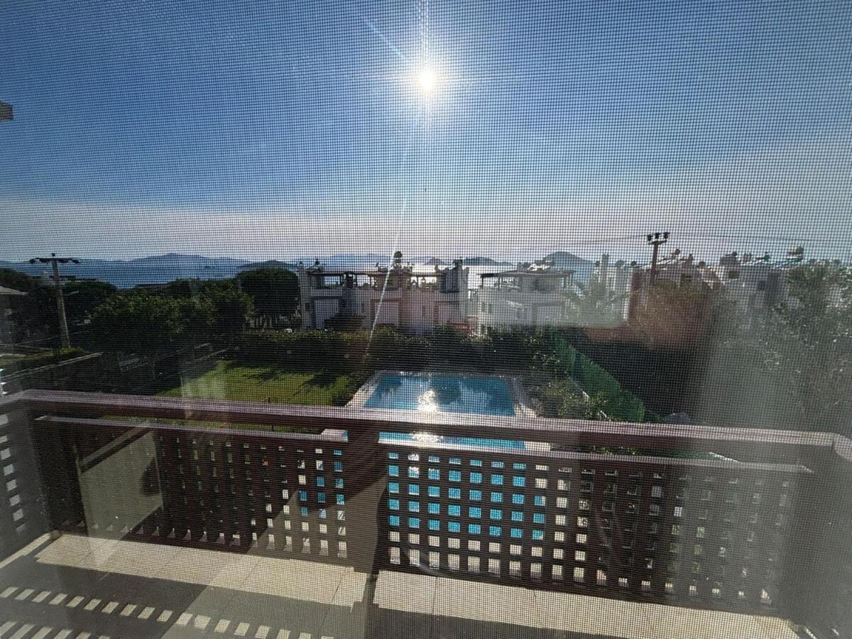 2-storey With Pool In Pousada *