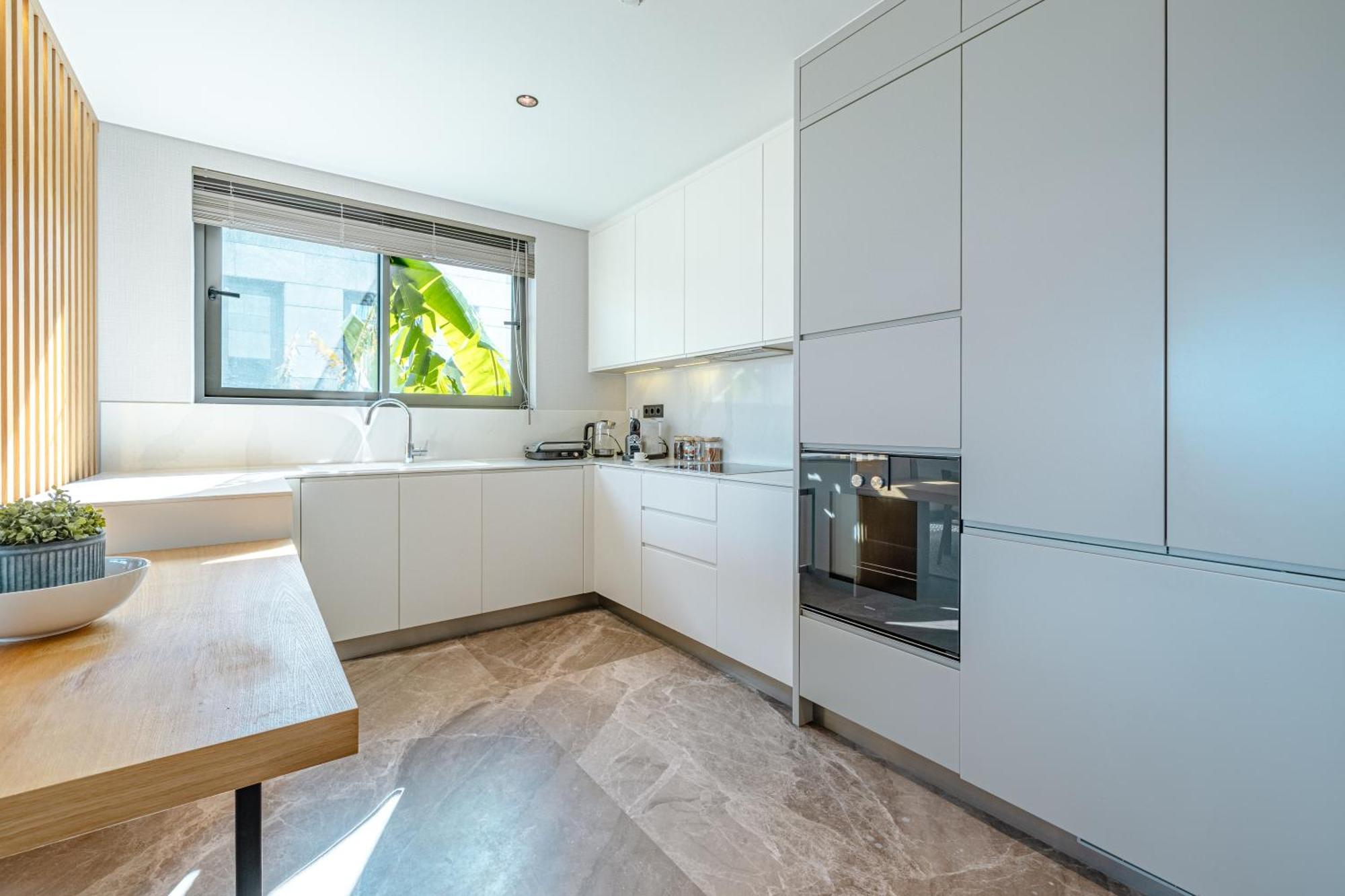 3-Bedroom Beachfront Villa With Hotel Amenities Holiday home
