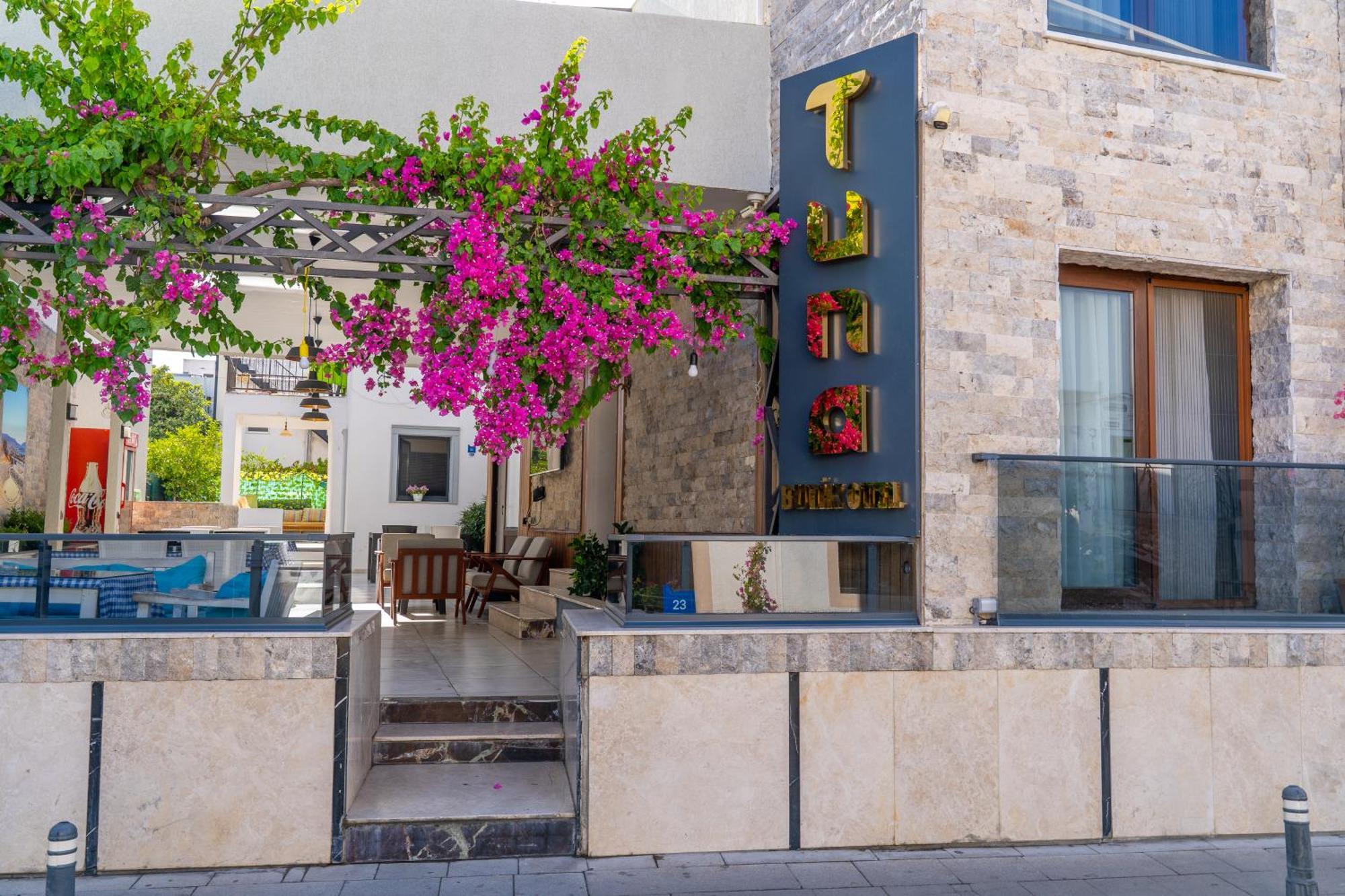 Hotel Tuna Butik 2*