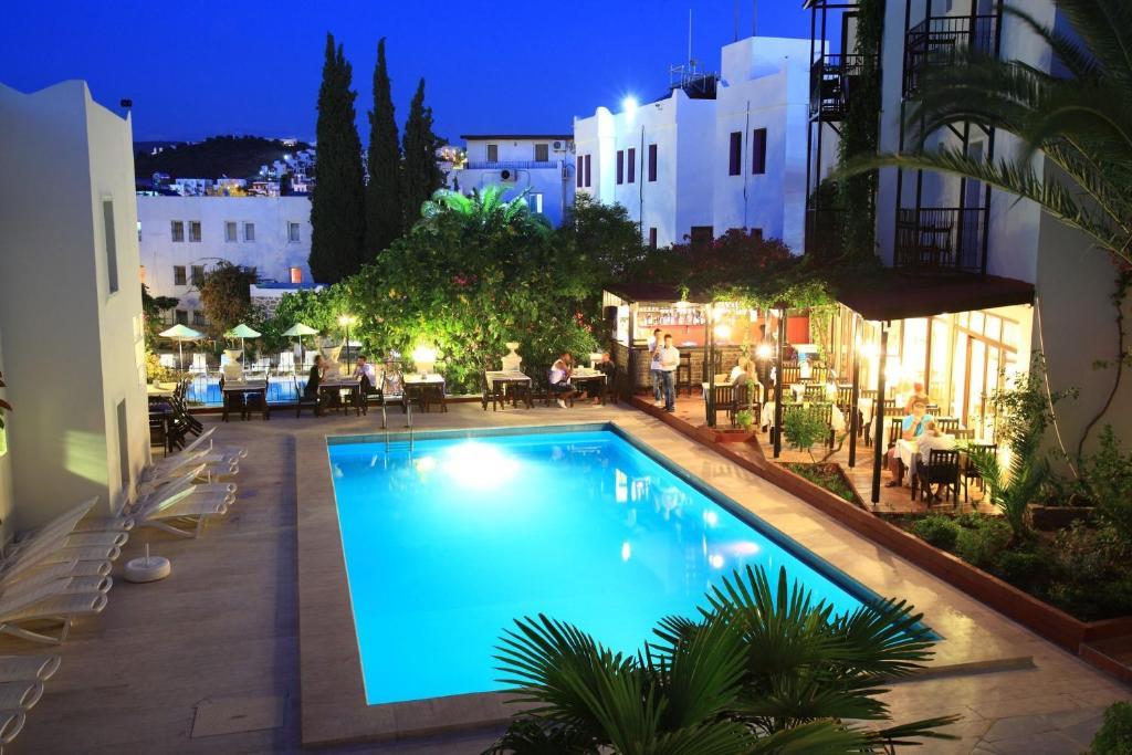 Otel Paloma 2*