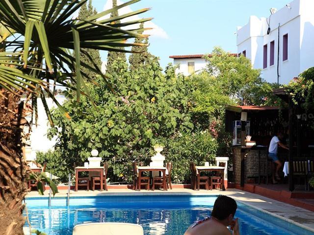 Otel Paloma 2*