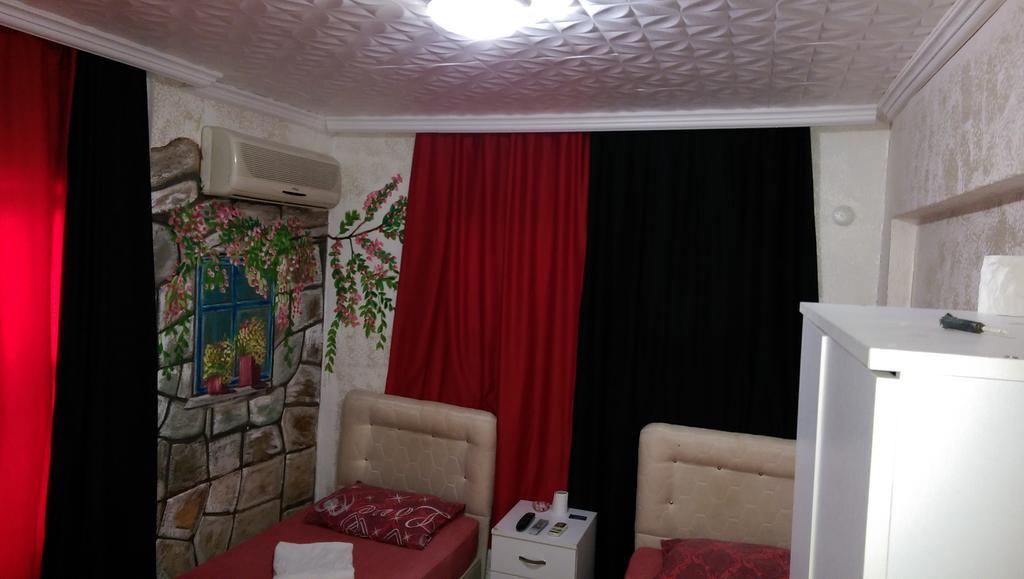Bed & Breakfast Parliament