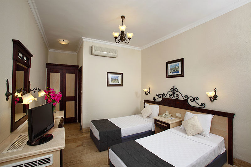 Club Cactus Fleur Hotel