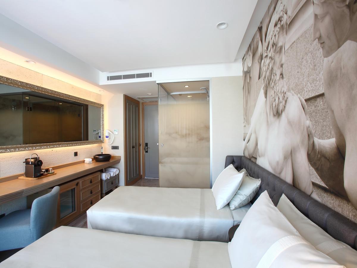 Eskiceshme Marina Otel Bodrum