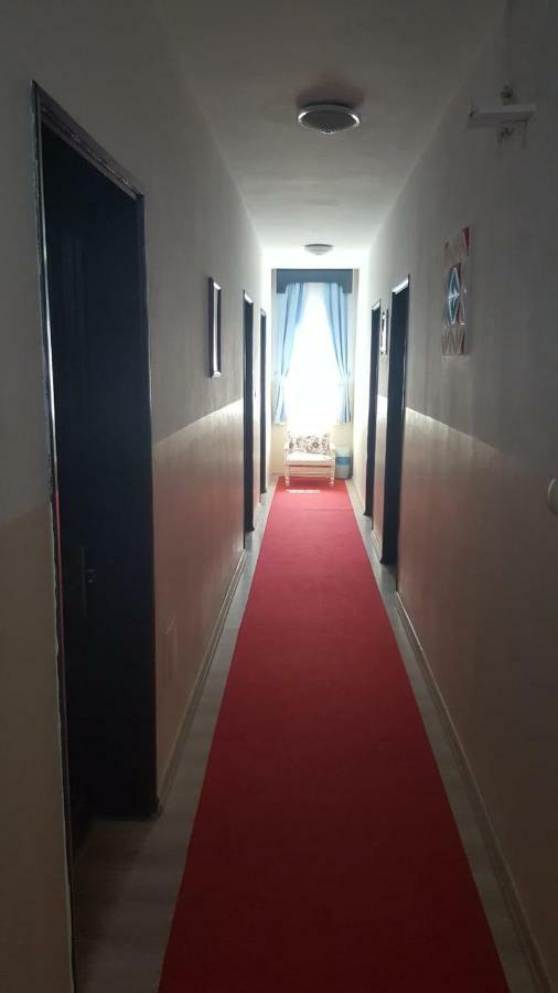 Goekmavi Guest house