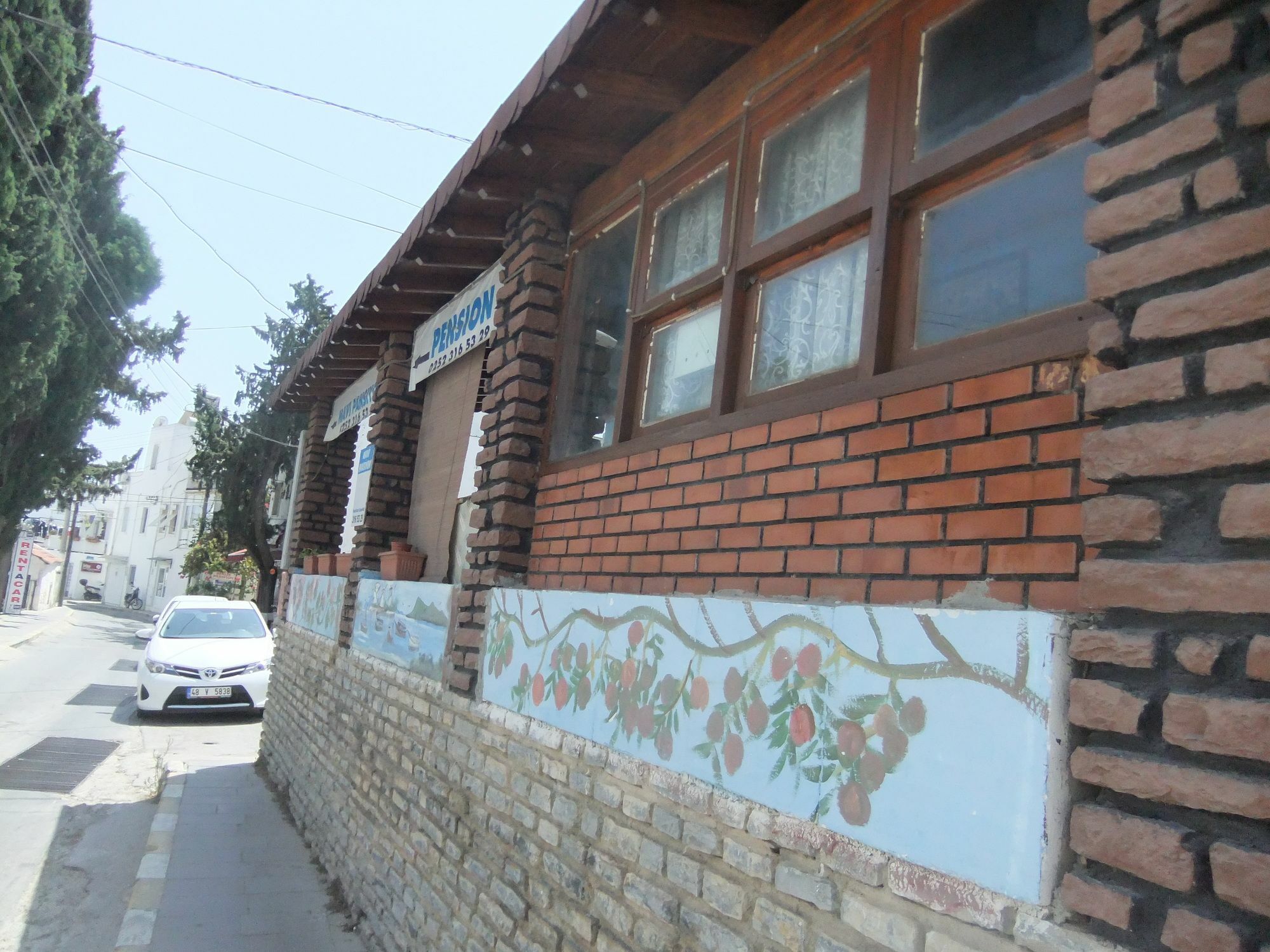 Goekmavi Guest house
