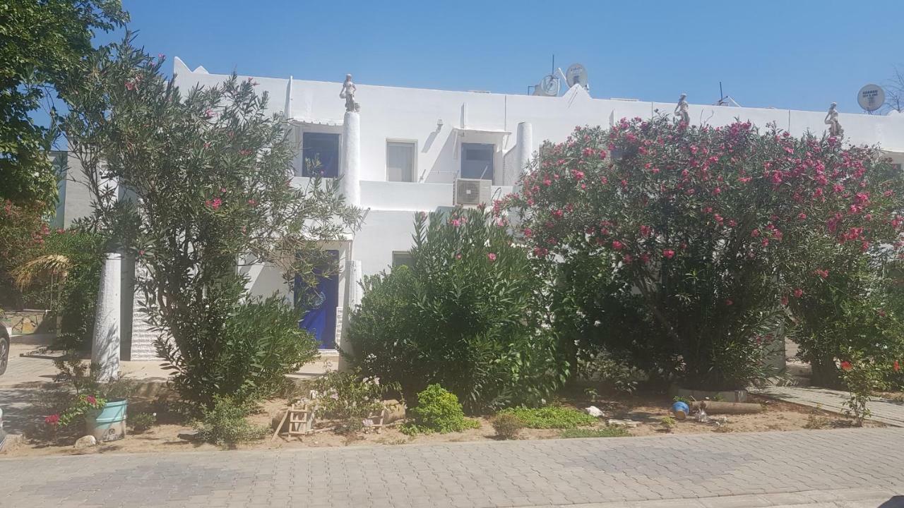 Bed & Breakfast Guven Beach *